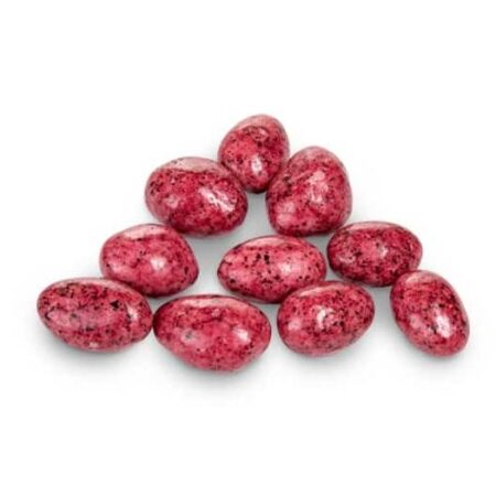 Crunchy-almonds-with-ruby-chocolate-and-black-currants
