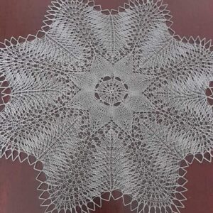 handmade-lithuanian-knitted-table-cloth