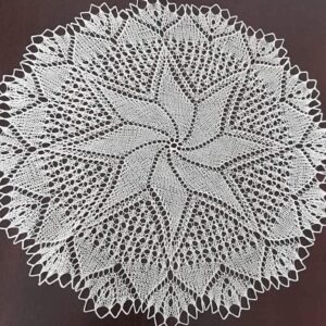 handmade-lithuanian-knitted-table-cloth