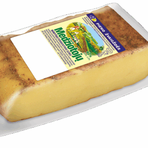 fermented-smoked-cheese-with-spices.-made-in-lithuania